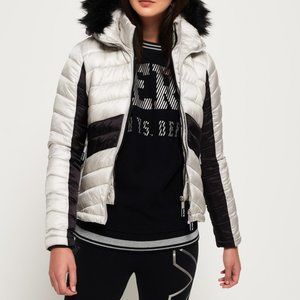 NEW WITH TAGS! Superdry Offshore Luxe Chevron Fuji